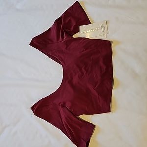 NWT Athleta Exhilarate Crop size small